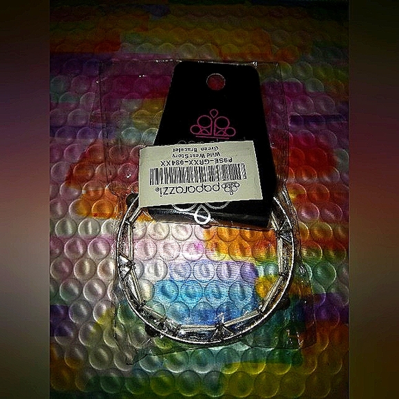 PAPARAZZI WILD WEST STORY GREEN BRACELET - Picture 12 of 15